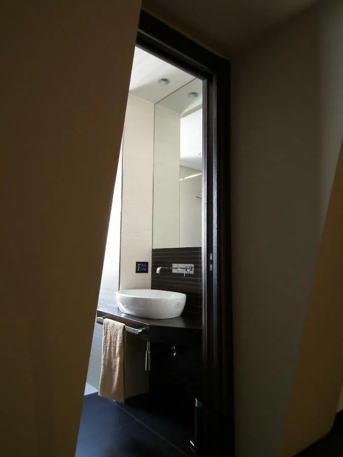 ** Aparthotel Suite Tower Palermo Italia